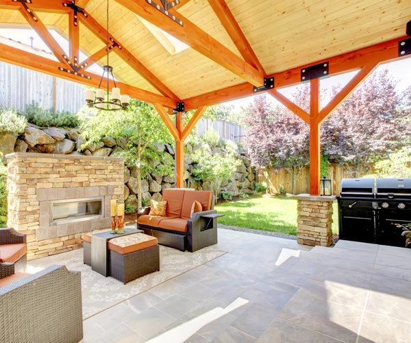 outdoor-living-contractors-grand-rapids@2x